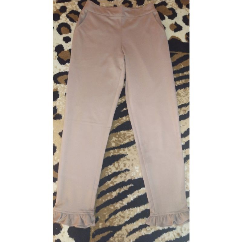 preloved celana scuba