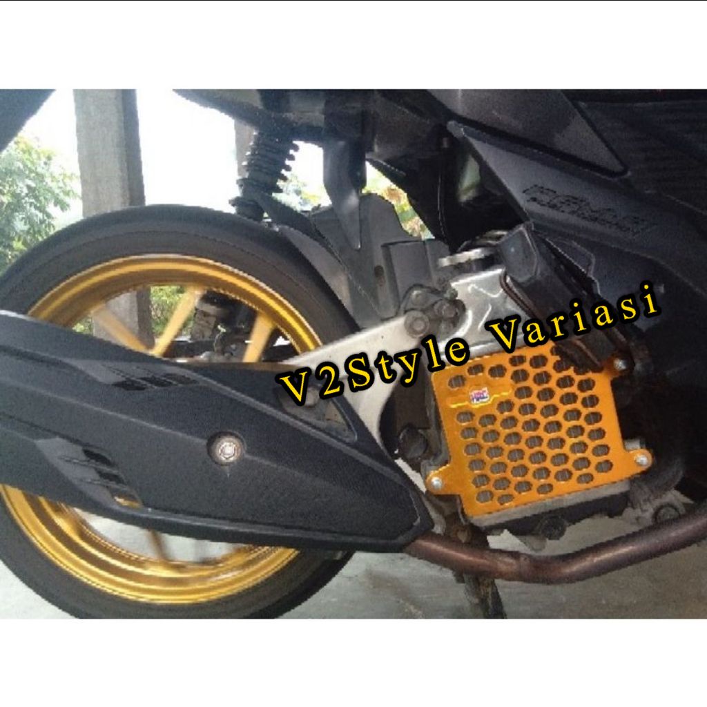 Tutup Cover Radiator Honda Vario 125 150 ADV PCX CNC ALUMINIUM SET BAUT &amp; Boshing Tebal 1 mm PNP TINGGAL PASANG TUTUP RADIATOR HONDA VARIO 125 150 COVER RADIATOR VARIO NEW 125 150 COVER RADIATOR VARIO 2015 2016 2017 2018 2019 2020 2021 2022 SARINGAN TUTUP