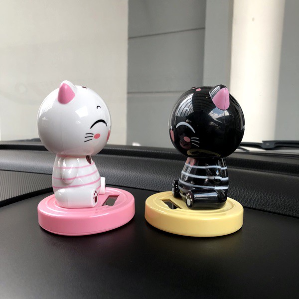 KUCING SOLAR POWER Boneka Figure Miniatur Pajangan Mobil Goyang Kepala Shacking Head