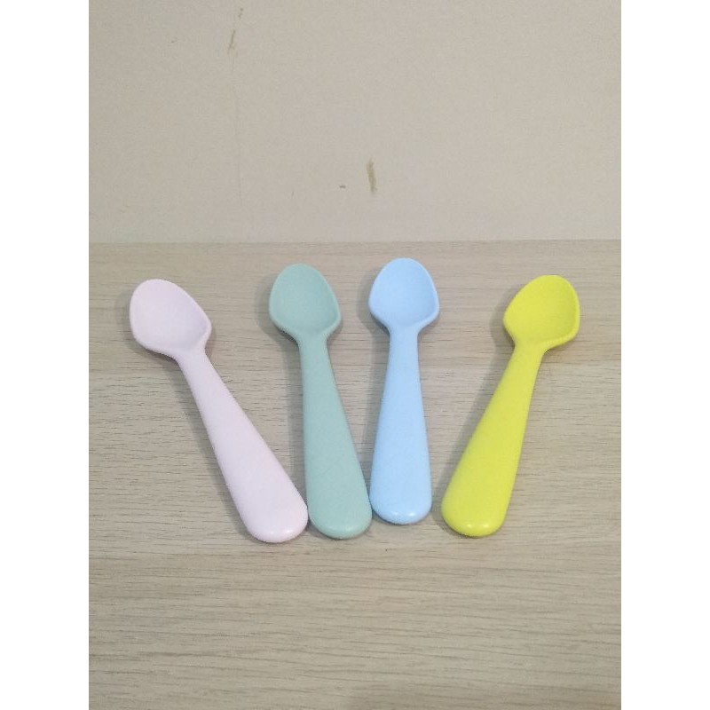 Sendok Plastik Set Isi 4 Warna Pastel
