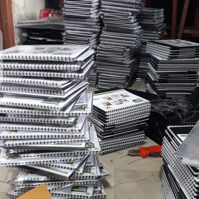 

Pesanan custom hard cover dan hard ring A5