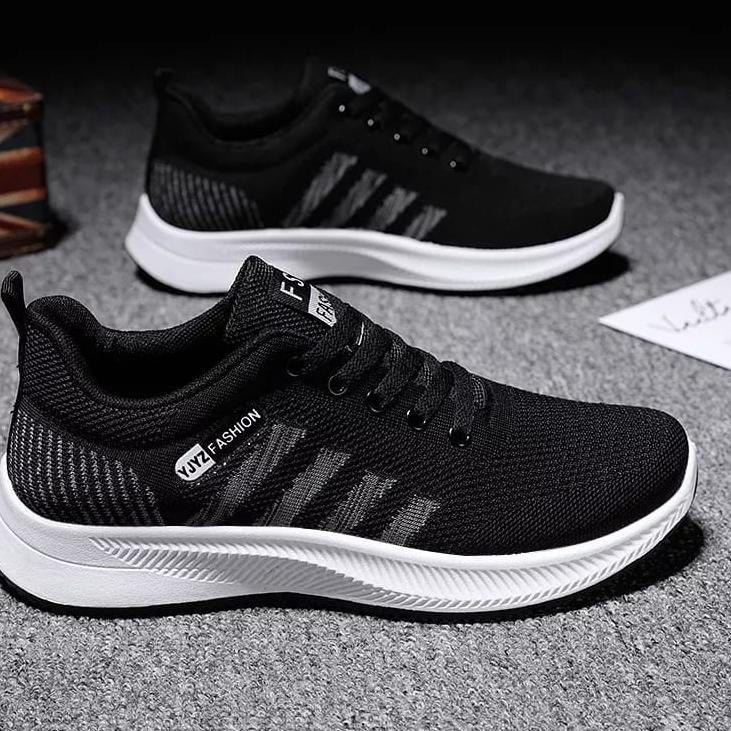 Terbaik Sepatu Sneakers Sport Pria CHX