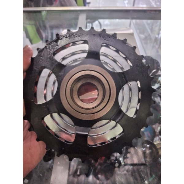 Sproket ulir drat  freewhell 8 speed  oxo