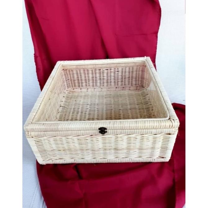 

[COD] Kotak Rotan Tutup Akrilik 35 x 35 x 12 [COD]