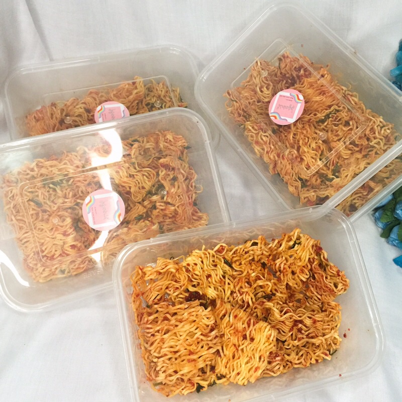 

JAJANAN KEKINIAN MIE KERITING PEDAS 100gr