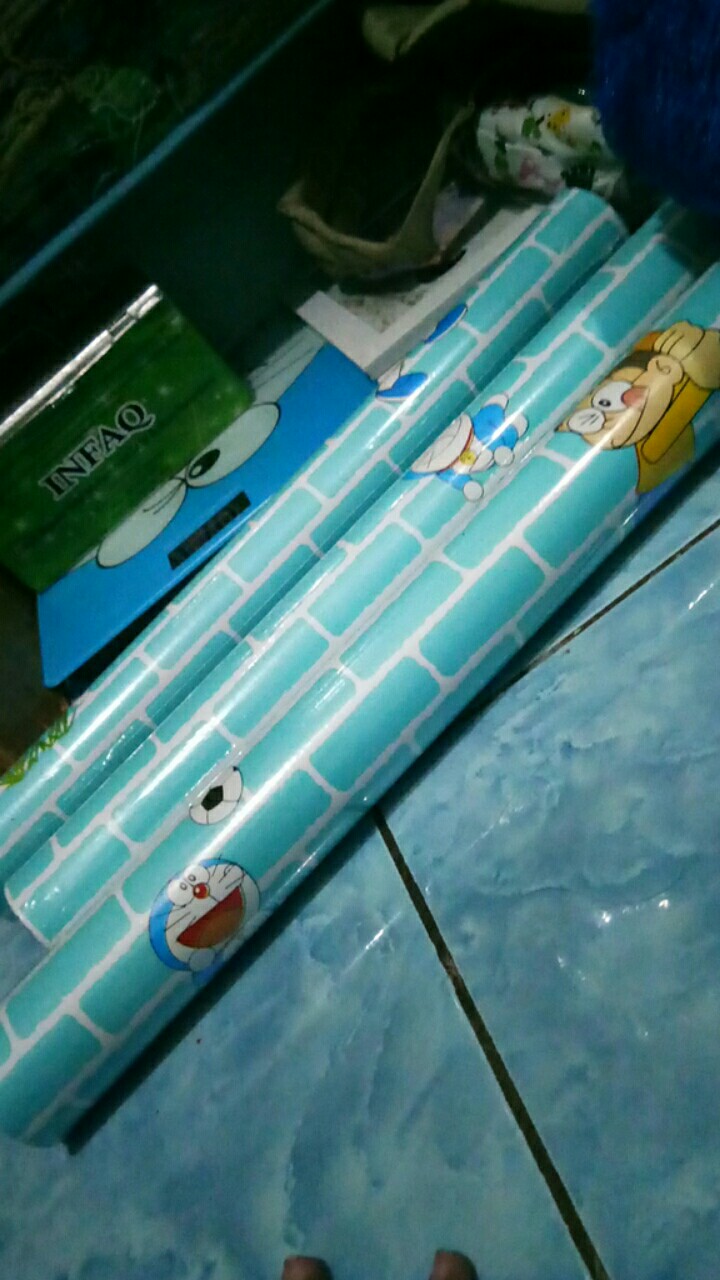 Wallpaper Doraemon Bata Biru Uk 45cmx10m Kode 1641