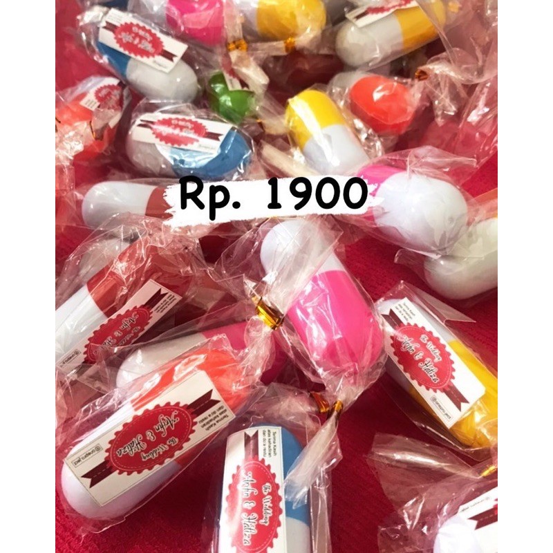 

souvenir pulpen kapsul