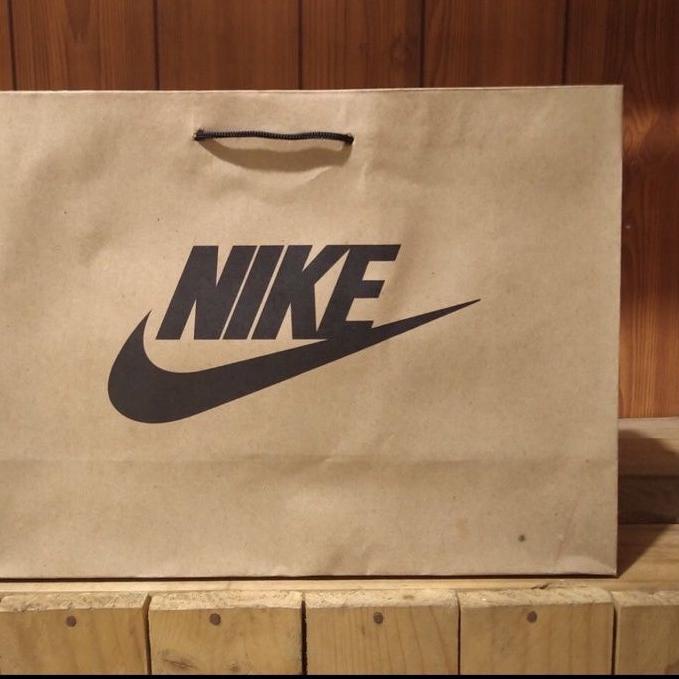 

6.6 Product HOT PAPER BAG TAS PEMBUNGKUS UNTUK LAPISAN BOX SEPATU