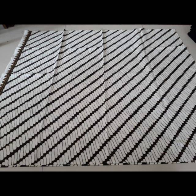 Kain batik katun tulis sogan dasar putih