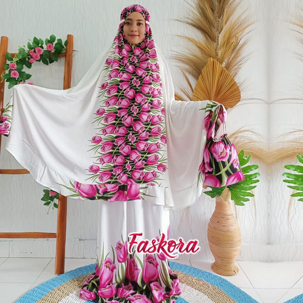 Mukena Rayon Jumbo Motif Bunga Tulip / Mukenah Bali Putih Motif Bunga / Mukenah Rayon Jumbo Putih