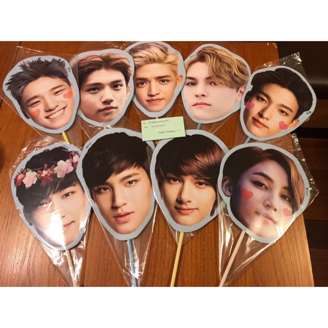 [UNOFFICIAL] KPOP Hand Fan