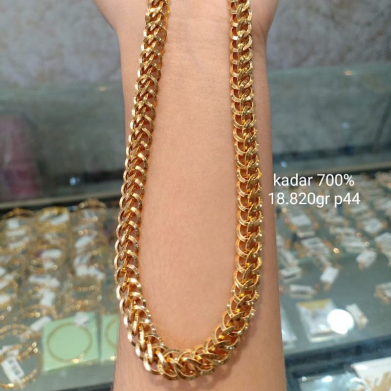 kalung emas Jakarta kadar 700%
