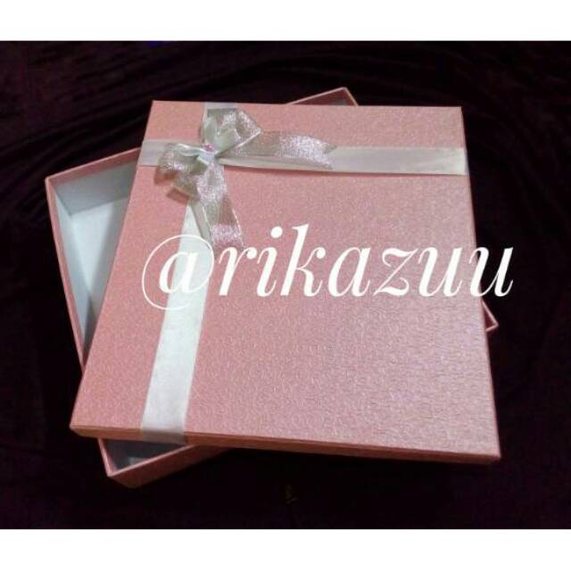 

gift box kotak kado hardbox 27x25x5