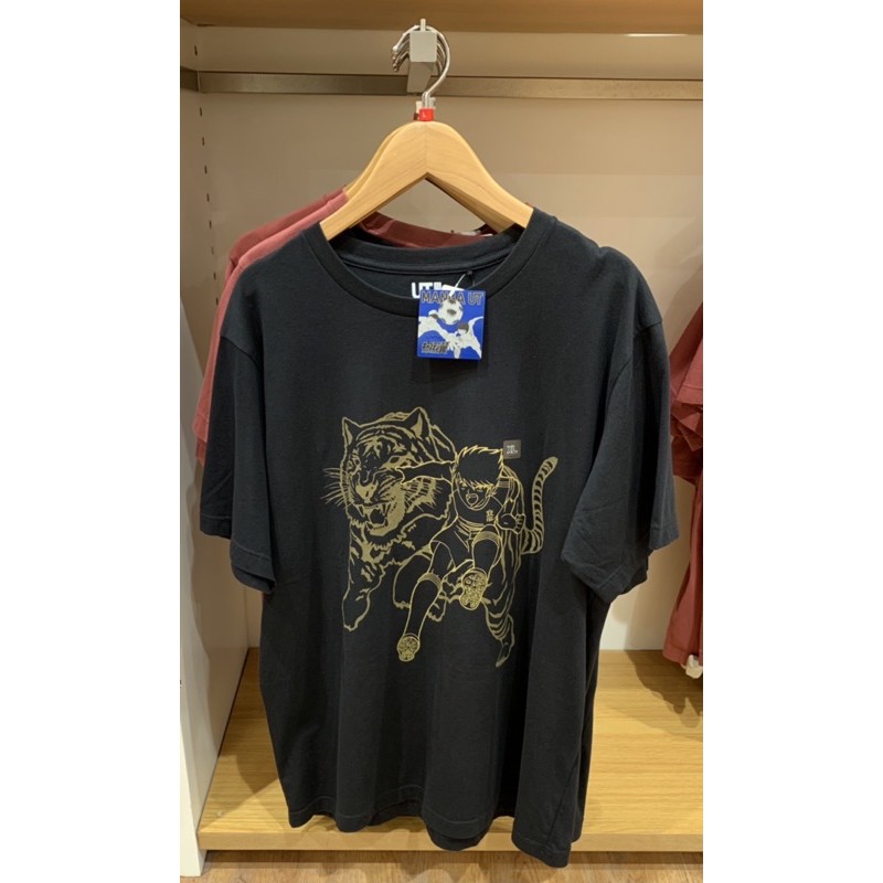 READY STOCK KAOS UNIQLO UT TSHIRT BLACK CAPTAIN TSUBASA SIZE XL ONLY (NEW & ORIGINAL)