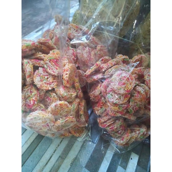 

1 KG RENGGINANG MINI PELANGI PASURUAN