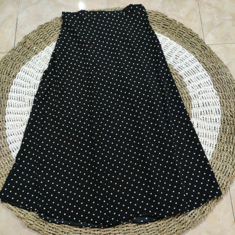 SKIRT FLARE POLKA. ROK WANITA MODIS MOTIF POLKADOT FIT TO XXL-ROK POLKA HITAM XXL