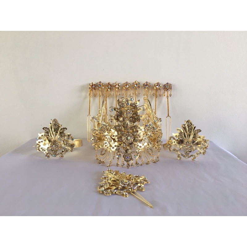 siger pengantin lesti/siger sunda