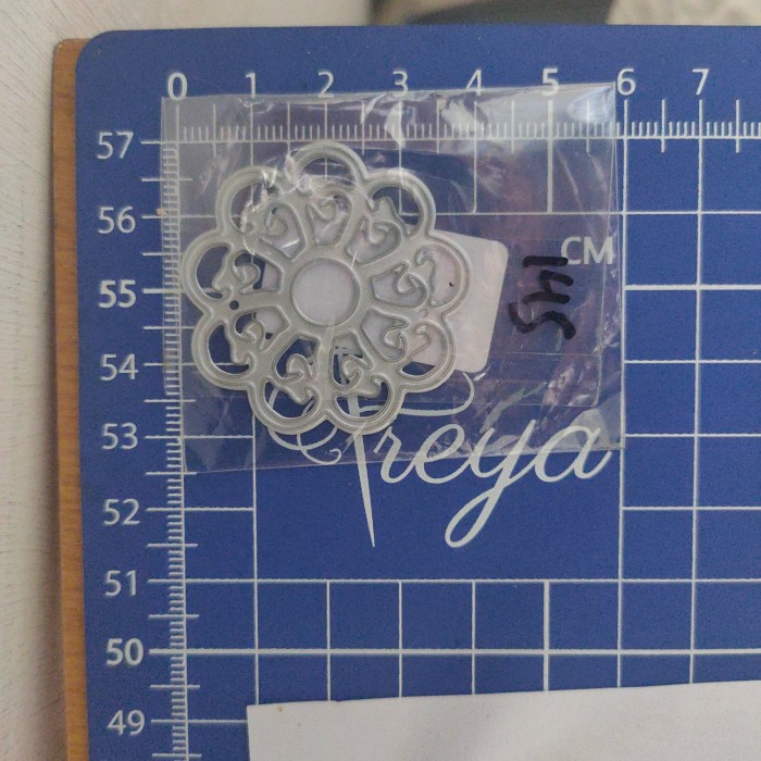

Produk Unggulan Metal Cutting Dies - 1Pc 5.4Cm Flower Dies Utk Scrapbook Stencil #145 Diskon