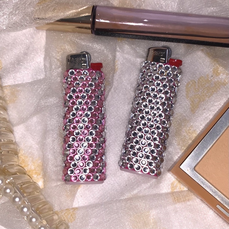 BIC Diamond pink and white lighter