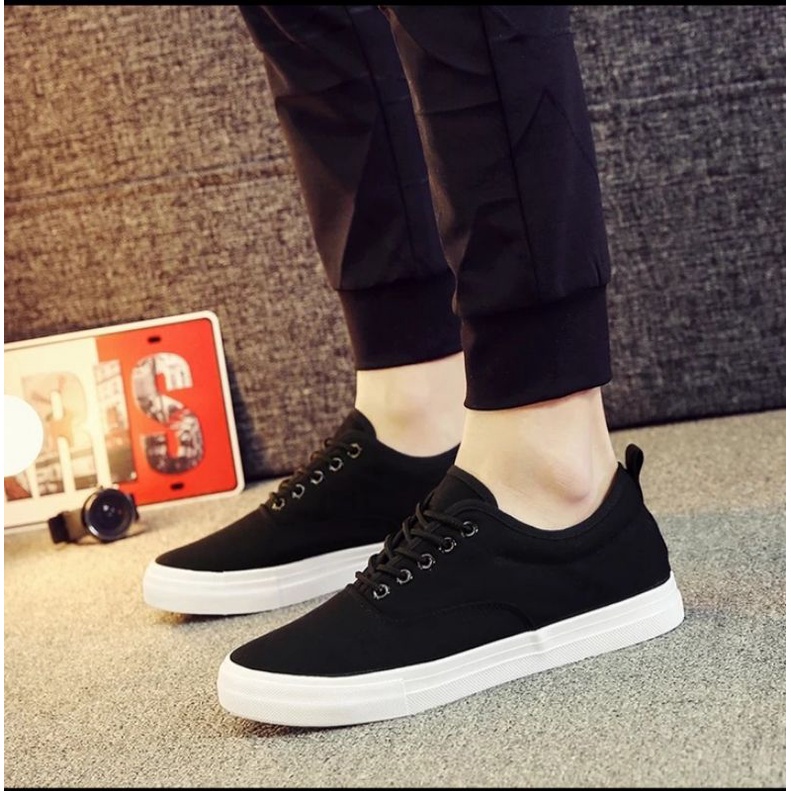 HUMAIRAH_OLDSHOP || Sepatu Vans Authentic black n white sepatu berbahan kanvas sepatu murah berkualitas