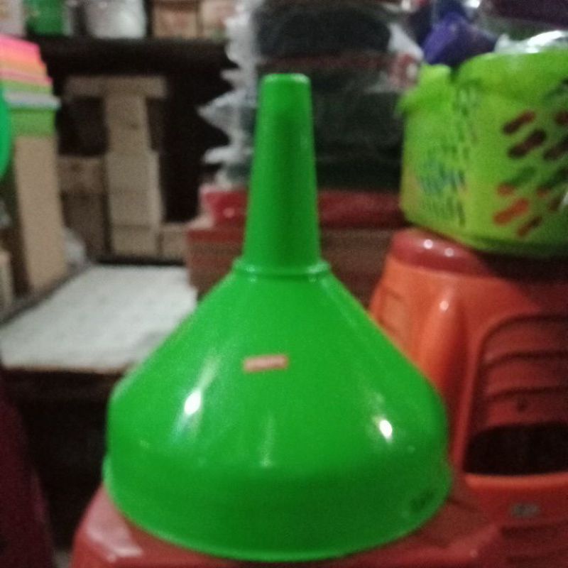Corong plastik deam 25 cm