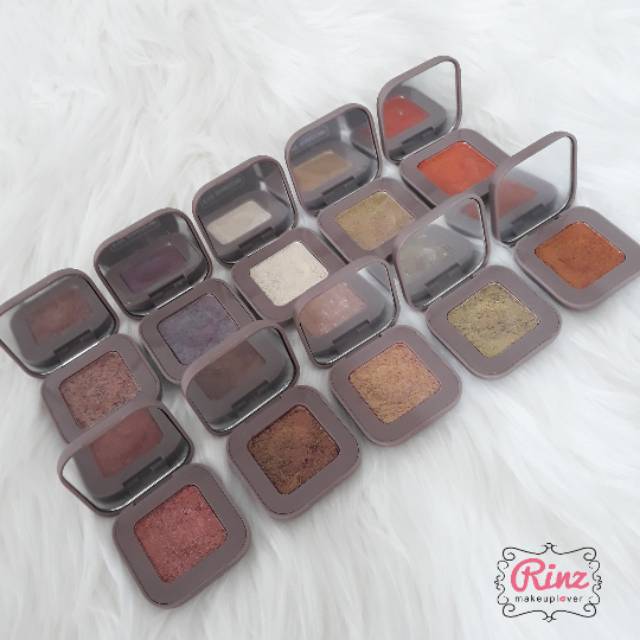 NOVO Single Shimmer eye shadow