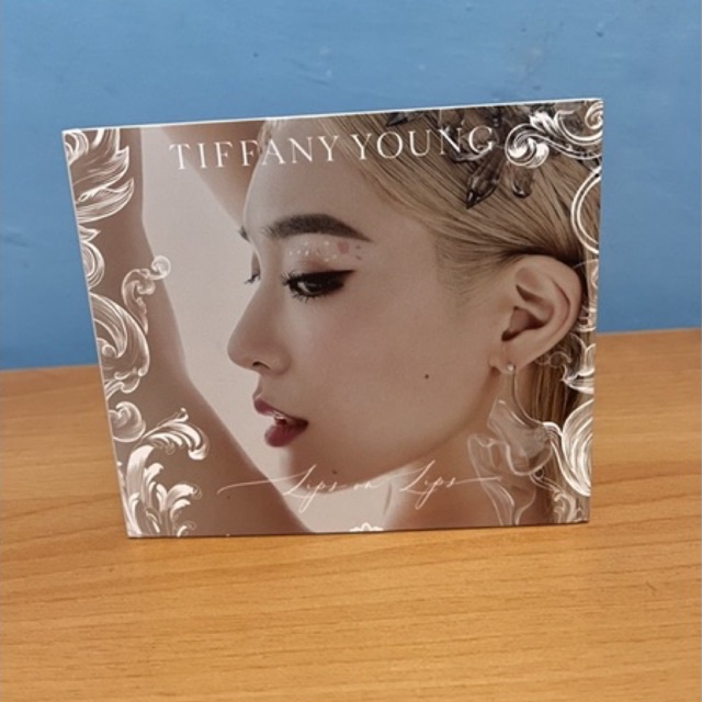 TIFFANY YOUNG - Lips On Lips Album Original (TAIWAN VERSION) Unsealed