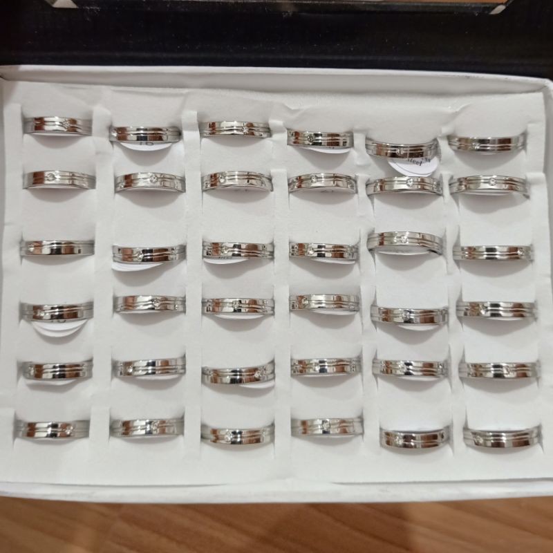 Cincin Titanium Silver CC628/3 GROSIR (1 BOX)