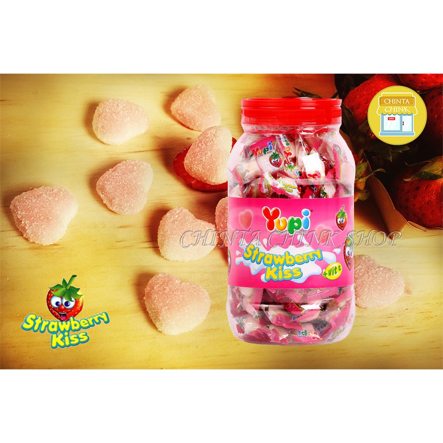 

Yupi Strawberry Kiss Permen Toples