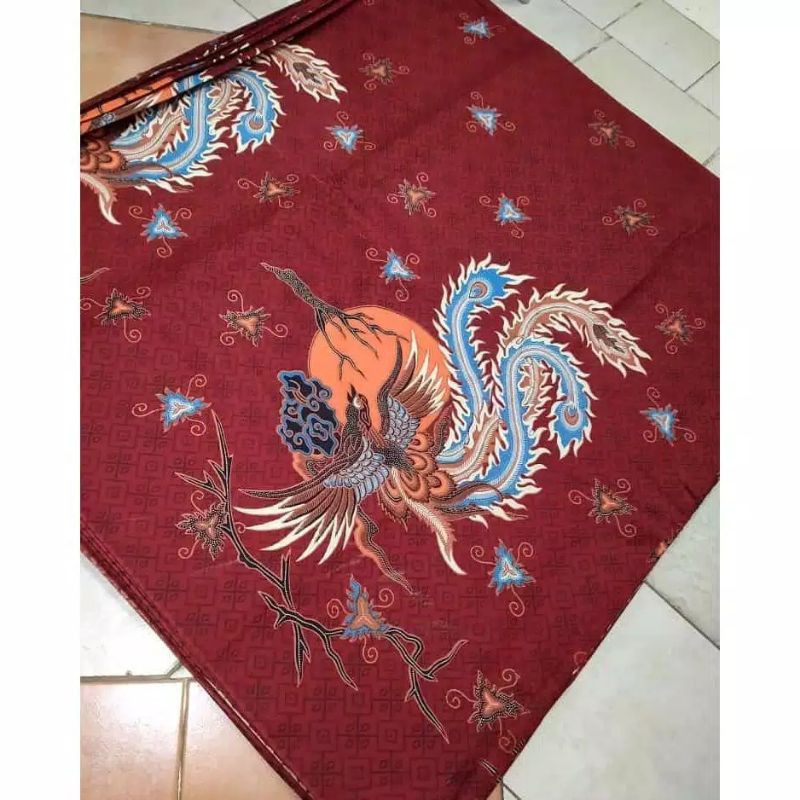 TERLARIS Kain Batik Laweyan Solo motif burung terbang warna merah maroon ( Primissima )