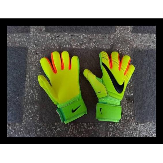 Barang Baru Sarung Tangan Kiper Nike Sgt Special Palm Grade Ori /Goalkeeper Gloves - Hijau Muda, 8