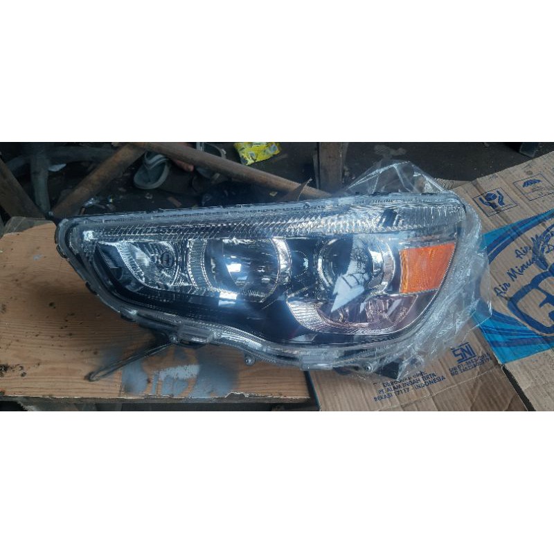 headlamp kiri mitsubishi outlander sport model hid hrga satuan lampu depan outlander sport