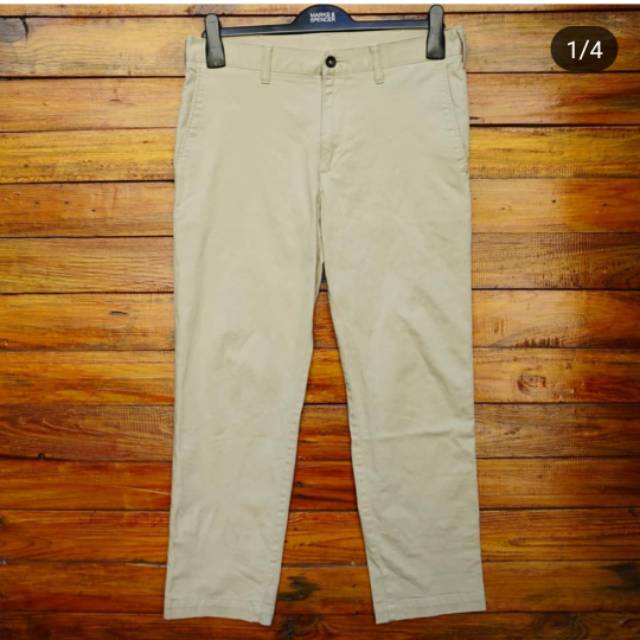 Chinos c219 and adidas trackpants