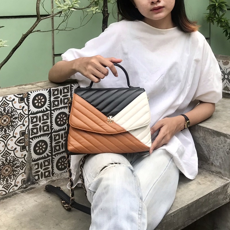 TORY BURCH                                                              top handle kira chevron in c