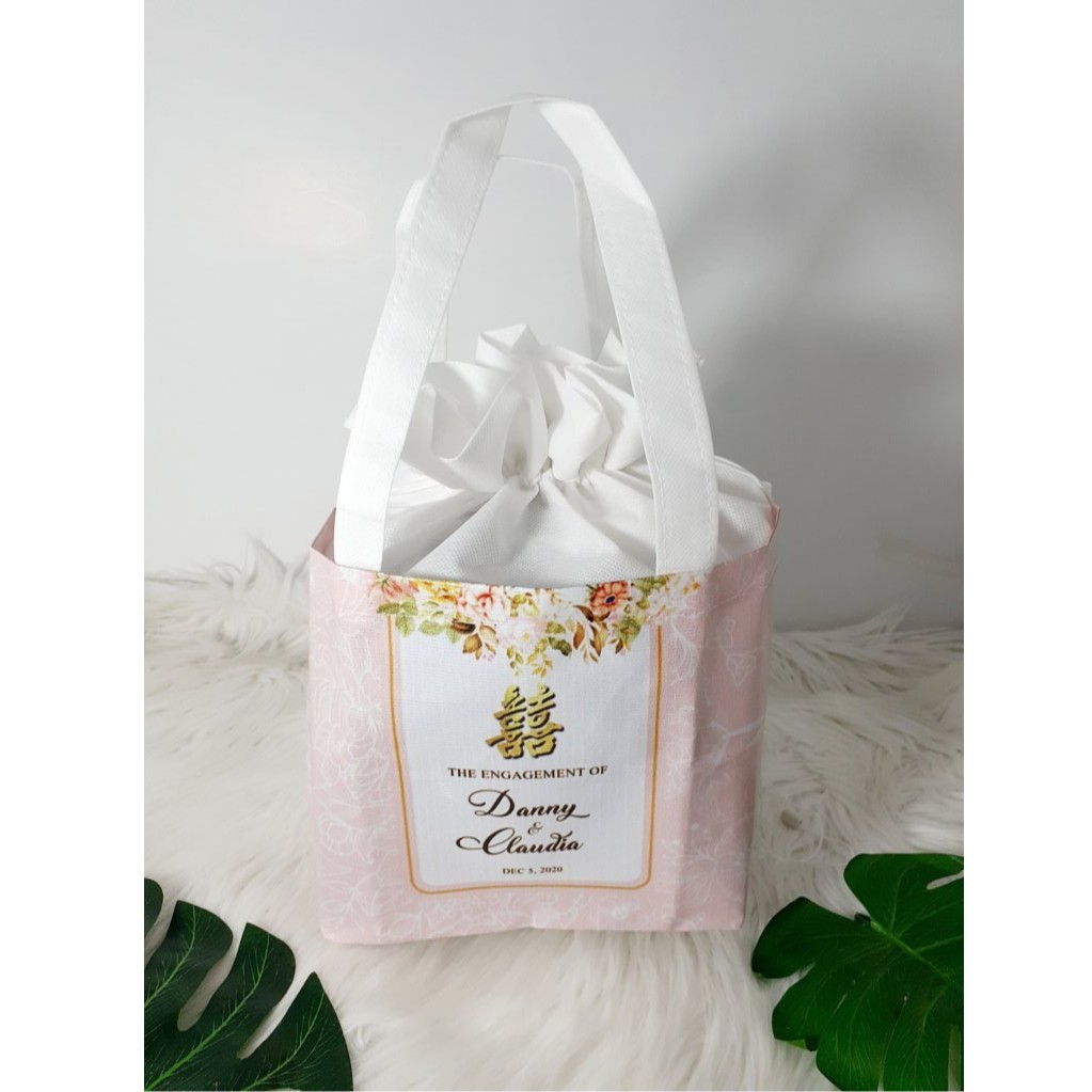 

Tas Goodie Bag Wedding Pernikahan Custom Sablon Nama
