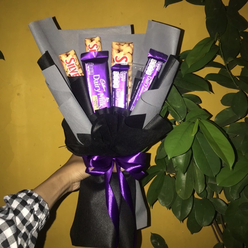 

BUKET SNACK COKLAT / BUKET COKLAT