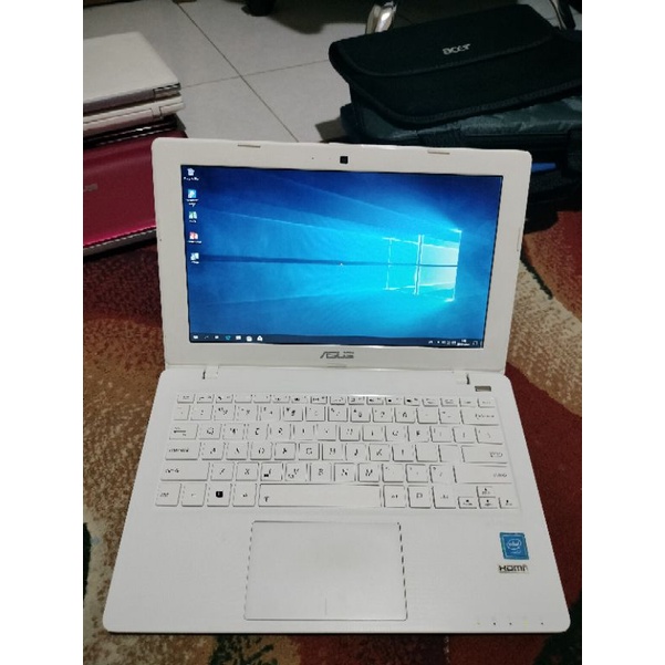 Laptop Notebook Netbook Asus X200 Bergaransi Siap Pakai