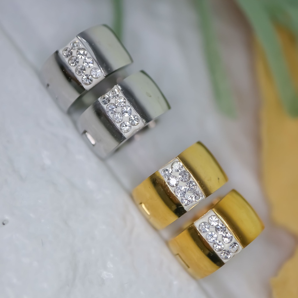 Anting hoop zircon tebal titanium anti karat korea fashion