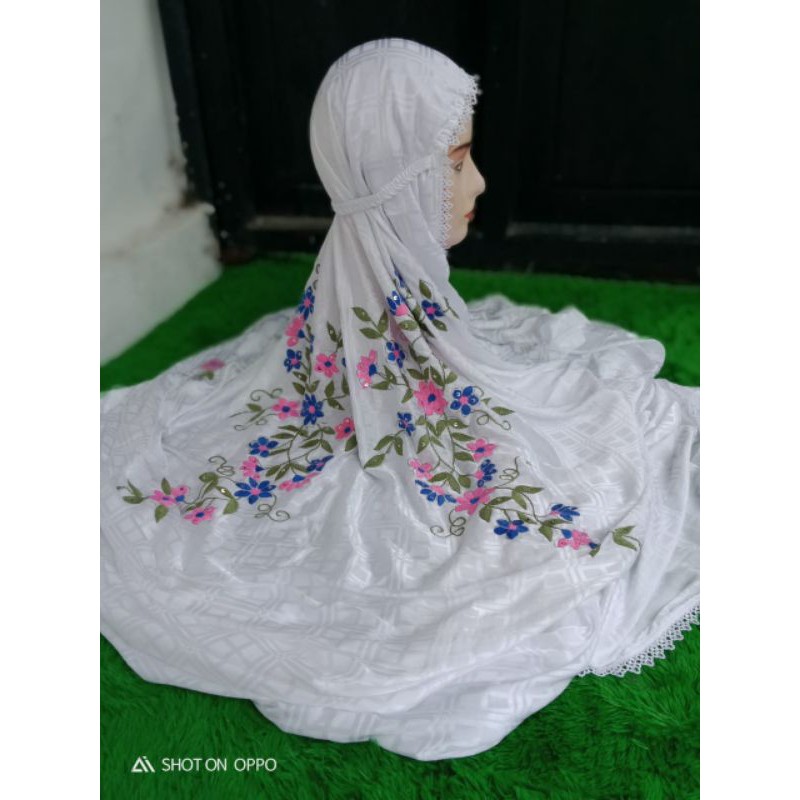 Mukena Terusan Sulam bahan sutra blitz