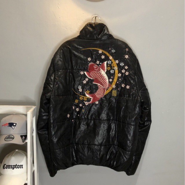 JAKET PUFFER SUKAJAN KARAKURI TAMASHII KOI SECOND DAN BEKAS