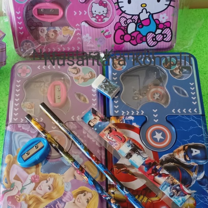 

Sale Tempat Pensil Karakter Kaleng 2 Susun Untuk Perempuan & Laki Hemat