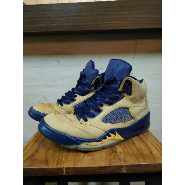 Nike Air Jordan 5 Retro Amarillo Size 42