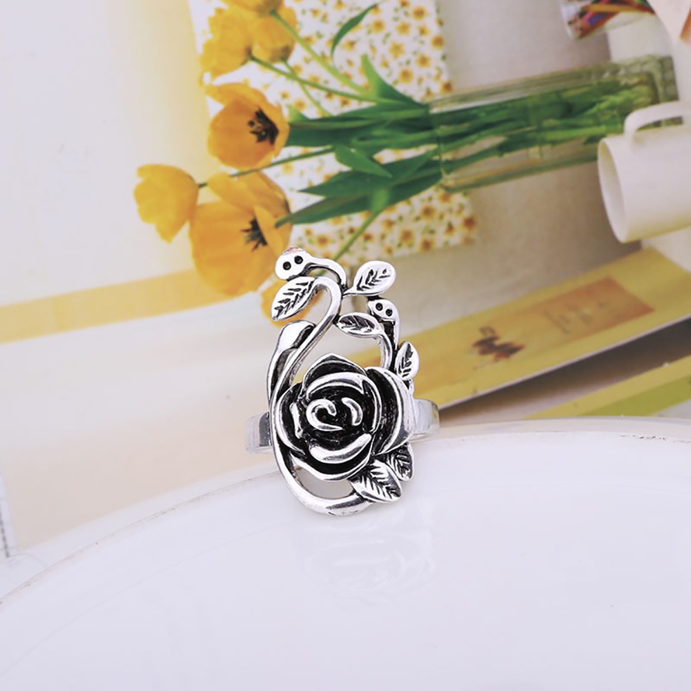 Hu Hu Hu Hu Hu Alat Bantu Pasang Kacamata♡ Cincin Enamel Bentuk Bunga Mawar Merambat Bahan Alloy Gaya Gothic Untuk Wanita