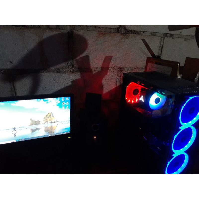 PC GAMING RAM 16 GB + MONITOR 17 INCH