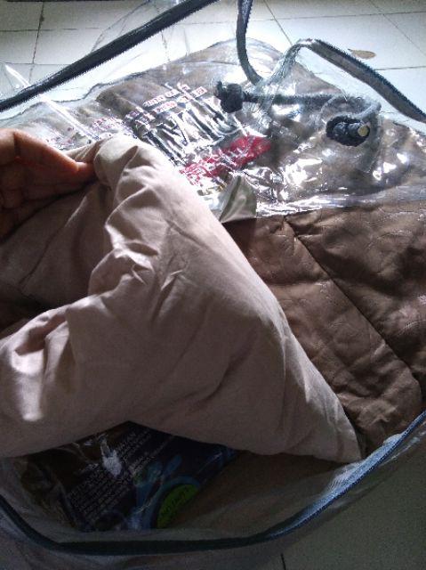 Bed Cover Set Emboss Mix 2 Warna Coffe T.30 Cm Uk.160 / 180 X 200