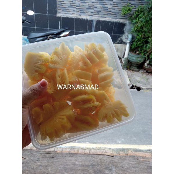 

Nanas madu fresh box ukuran 1000ml