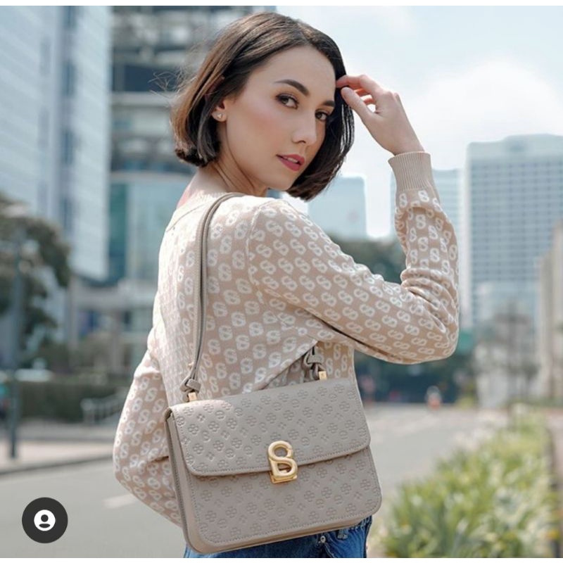 audrey bag buttonscraves