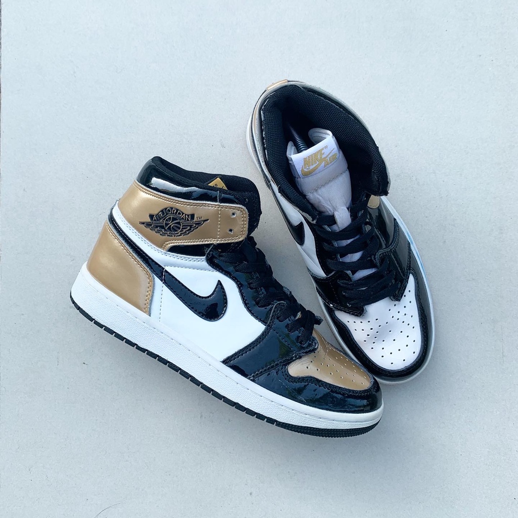 SEPATU NIKE AIR JORDAN 1 RETRO HIGH OG NRG GOLD TOP 3 SIZE 45  | SECOND BRANDED