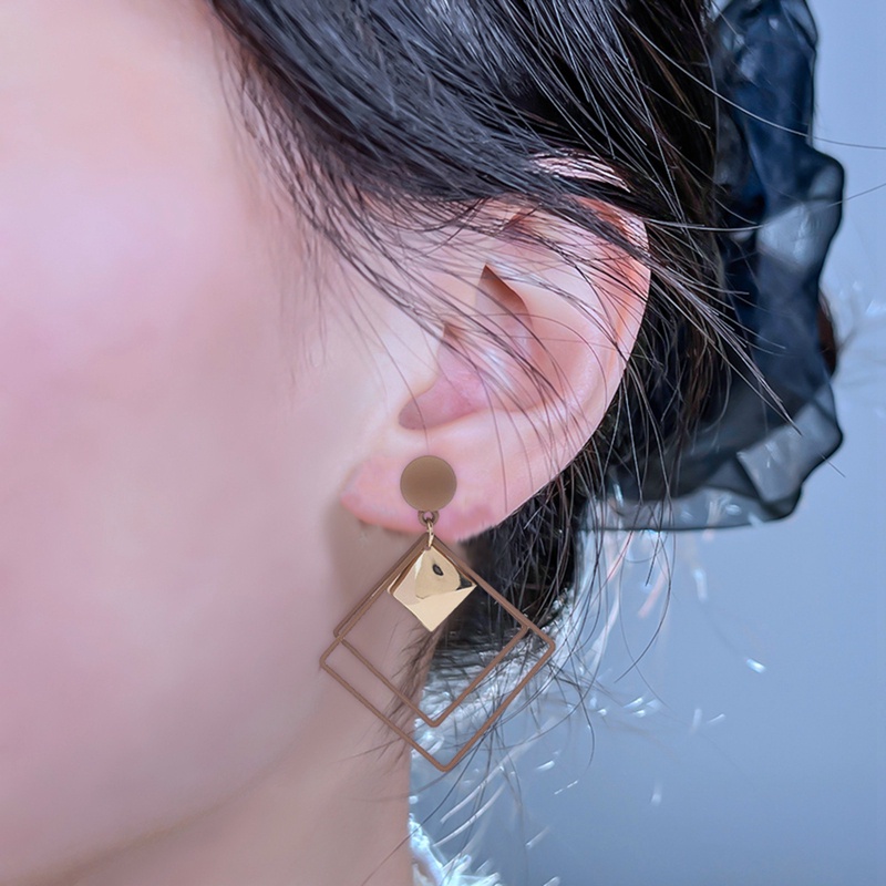 Anting Panjang Bentuk Persegi Geometris Matte Gaya Eropa Amerika Untuk Wanita