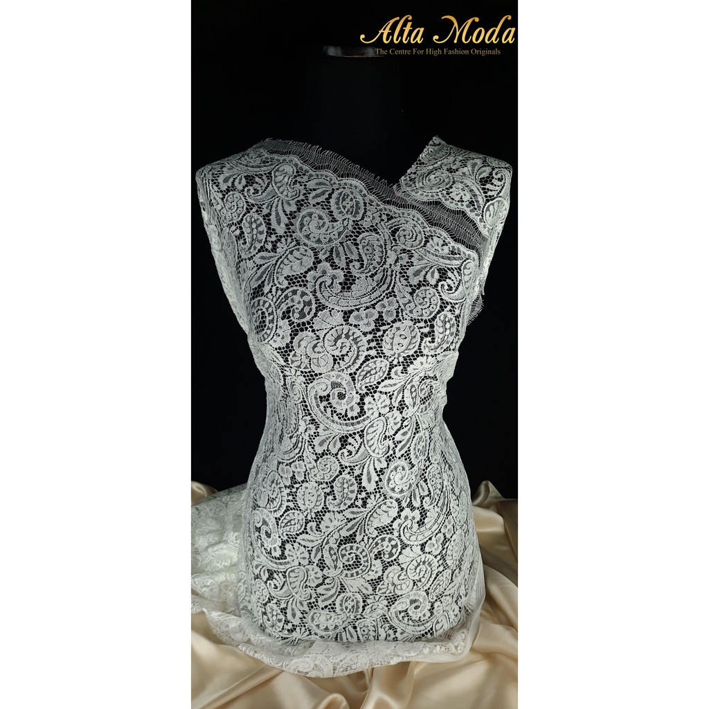 

Alta Moda Brokat Perancis Fancy Motif Parsley Silver